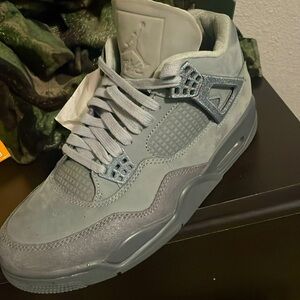 Jordan 4s